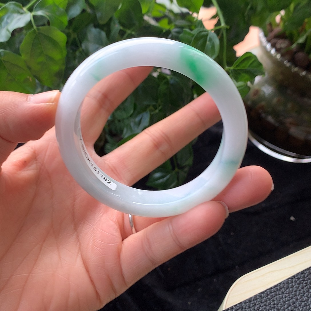 翡翠未镶嵌手镯6号