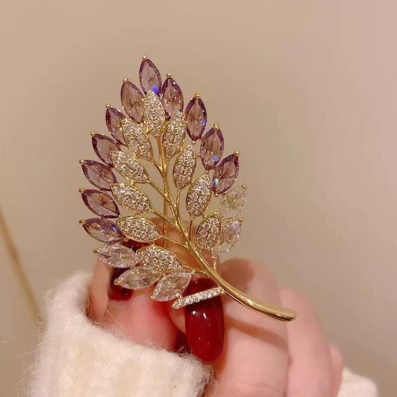铜合金合成锆石胸针 【紫霞仙子】 胸针超闪精致胸花紫色优雅