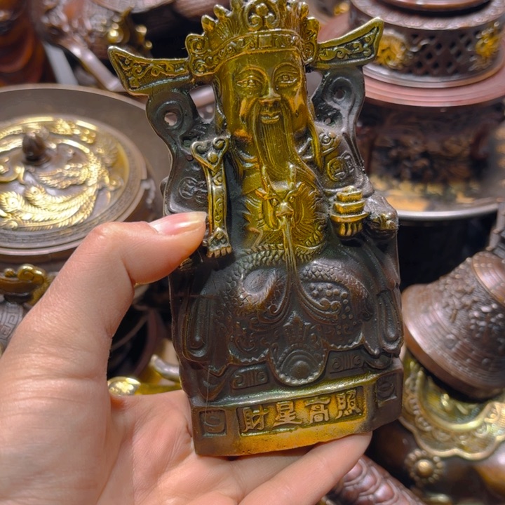 铜器摆件收收藏藏