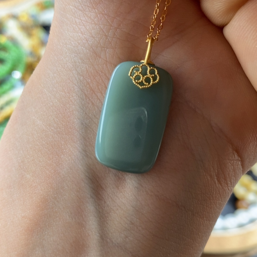 用***0和田玉18K金镶嵌吊坠(赠链)鸭蛋青无事牌