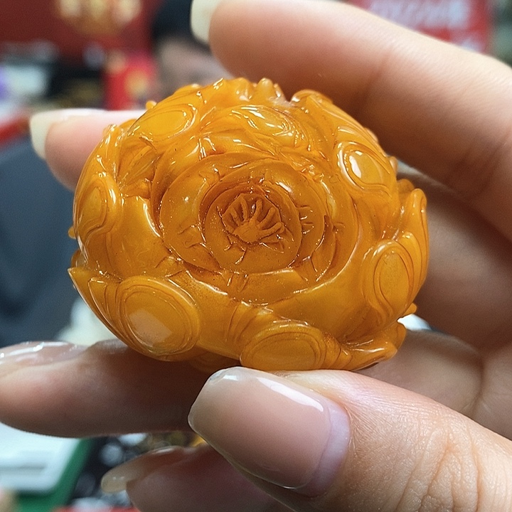 琥珀珠宝奇石未镶嵌