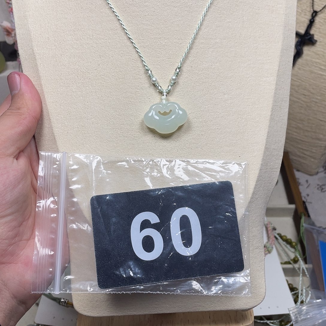 蛇纹石玉合金颈饰