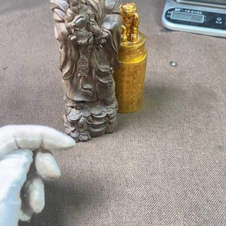 精品摆件工艺品等