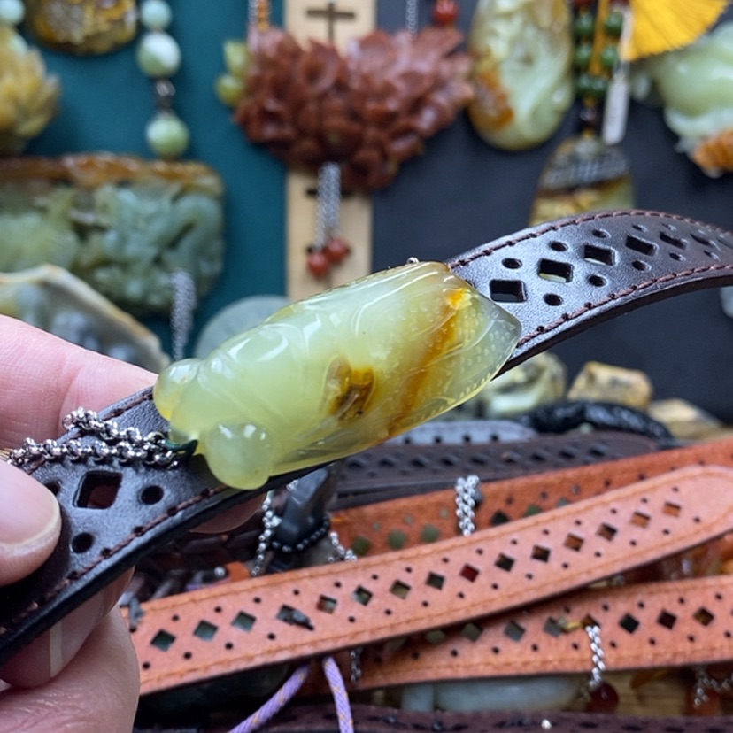 【闪购商品】蛇纹石玉手牌未镶嵌
