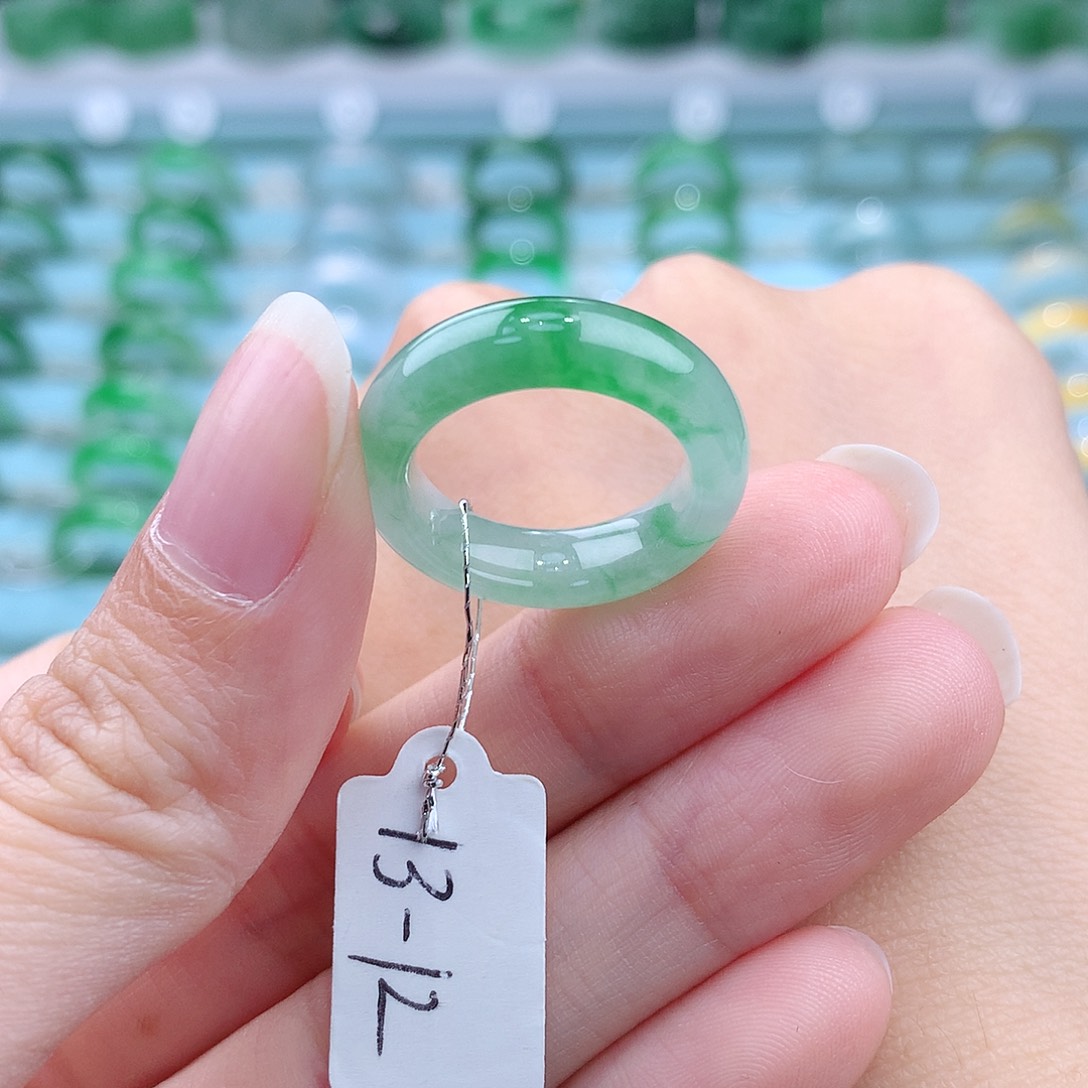 翡翠戒指未镶嵌宜*缅甸翡翠A货