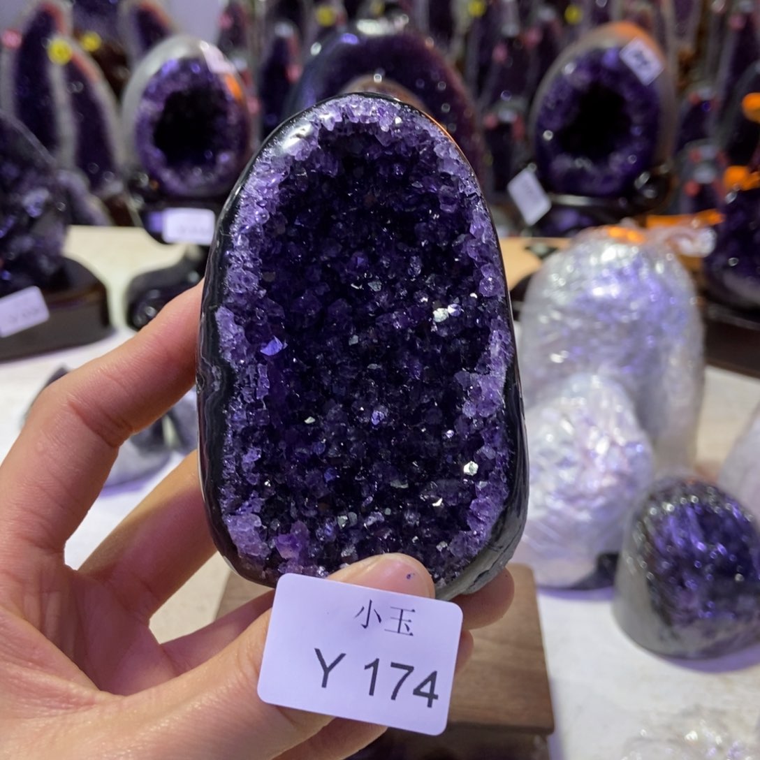 水晶摆件未镶嵌摆件