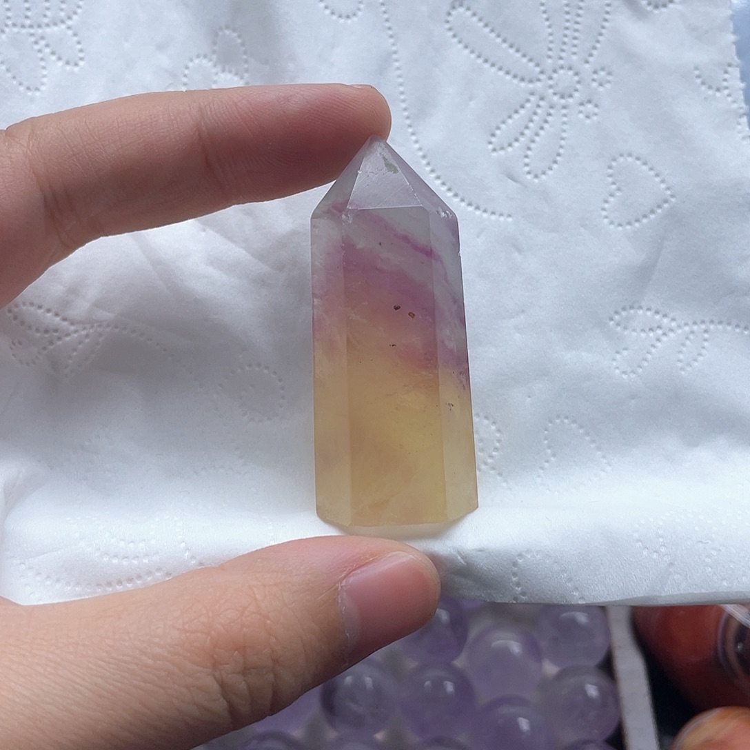 水晶珠宝半成品未镶嵌85(莹石柱子5.2cm）