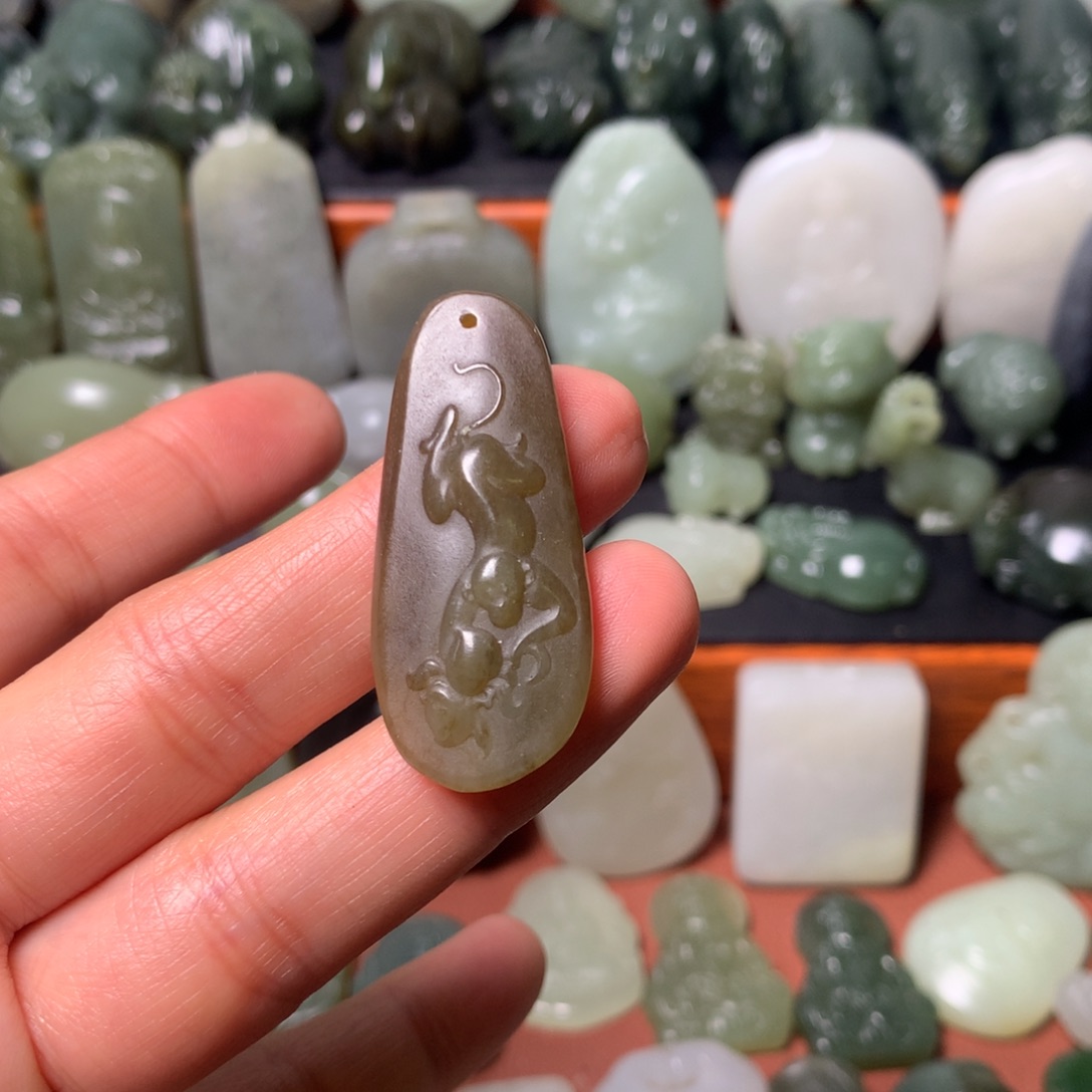 和田玉颈饰未镶嵌挂件88