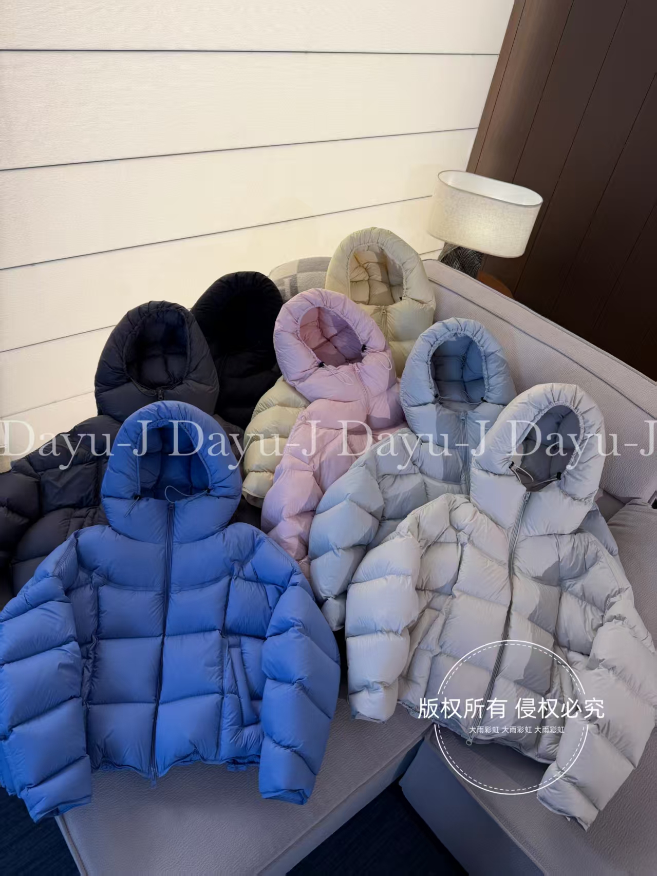 【瓦特纳冰川】95绒子短款连帽羽绒服 9882-7