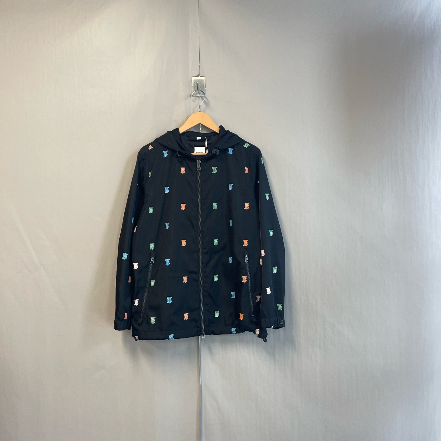 99新 BURBERRY/博柏利 满屏印花风衣外套 uk8 99新 #8385