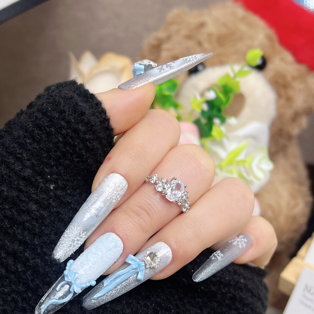 冬日相约纯手工穿戴甲手绘