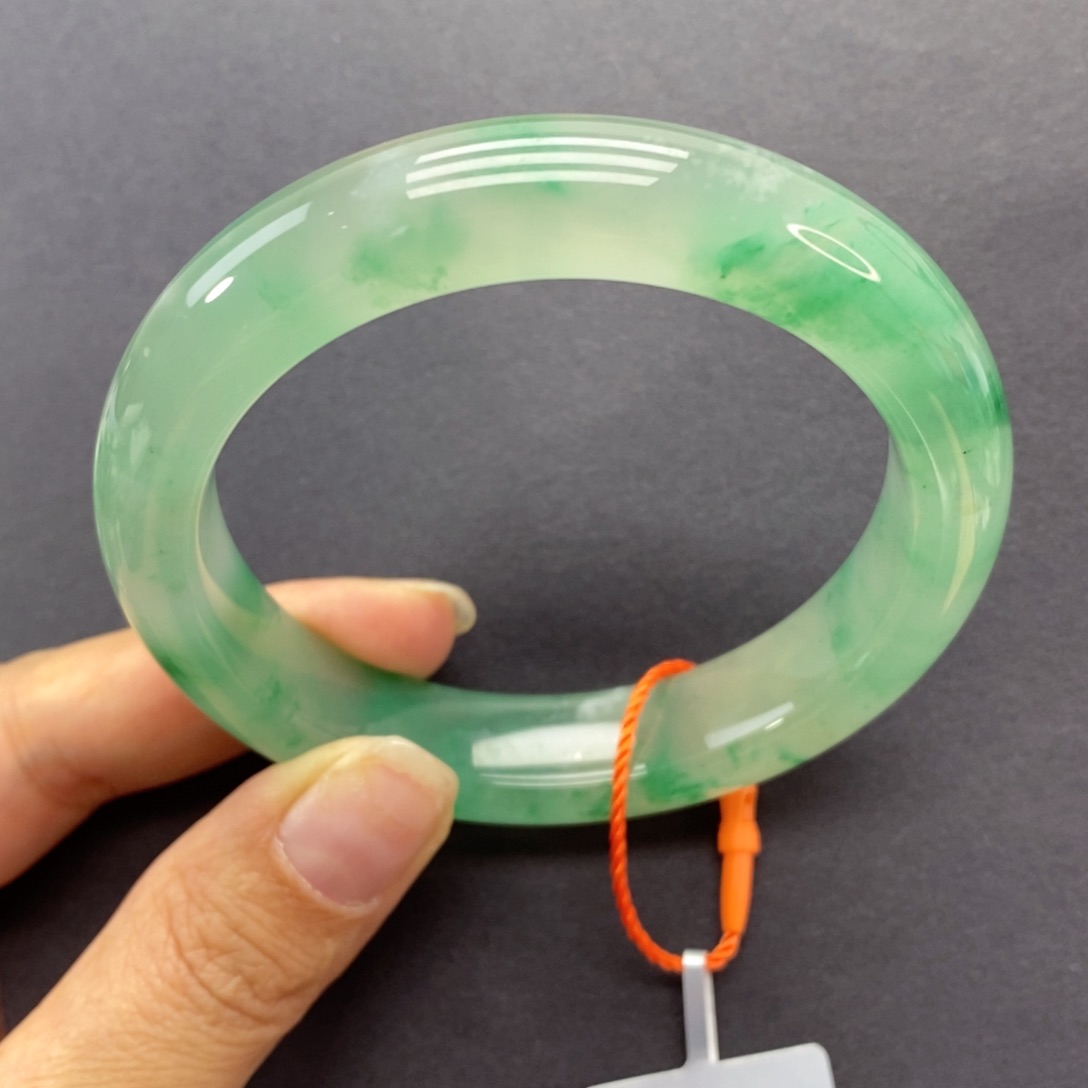 石英质玉手镯未镶嵌君*