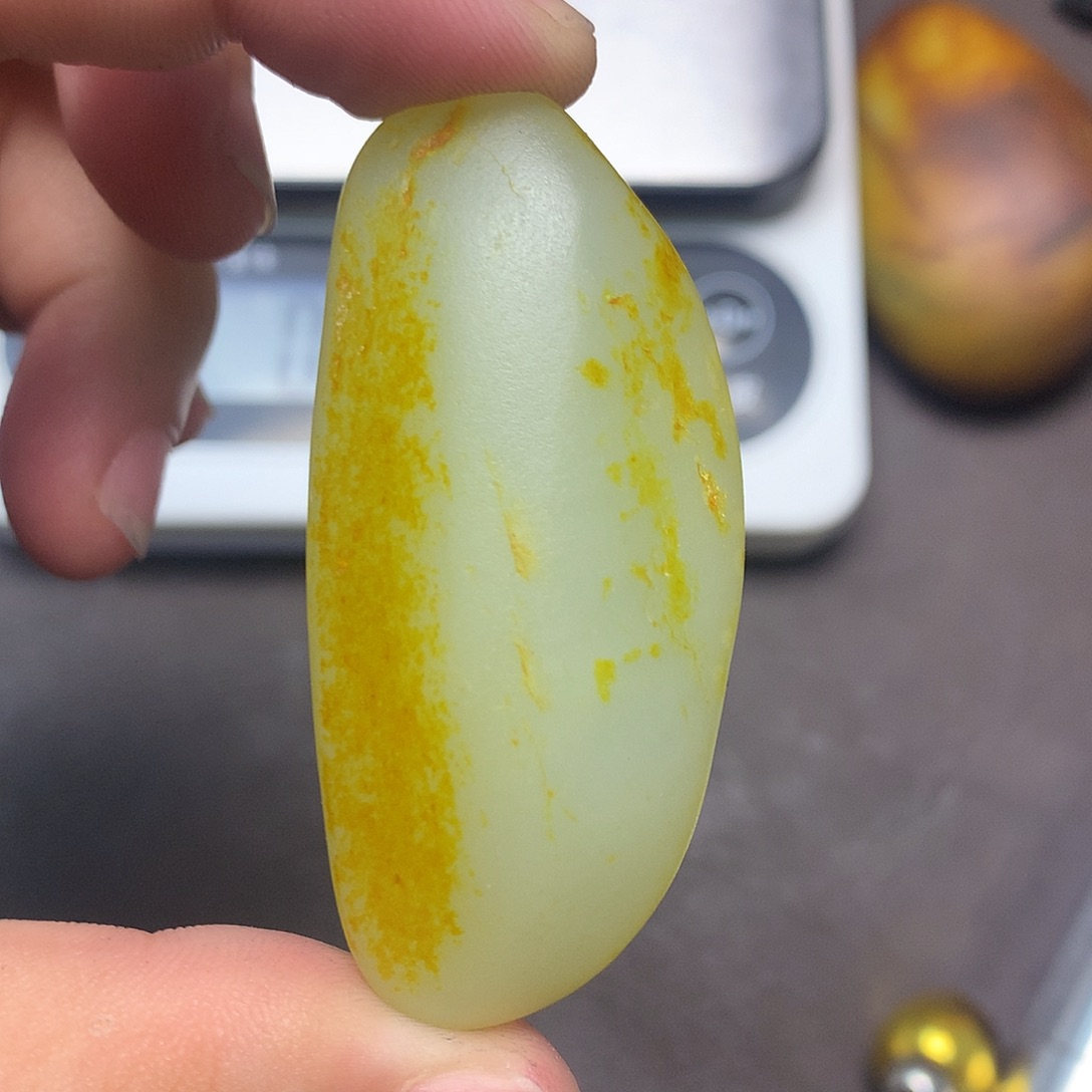 和田玉（糖玉）未镶嵌挂件