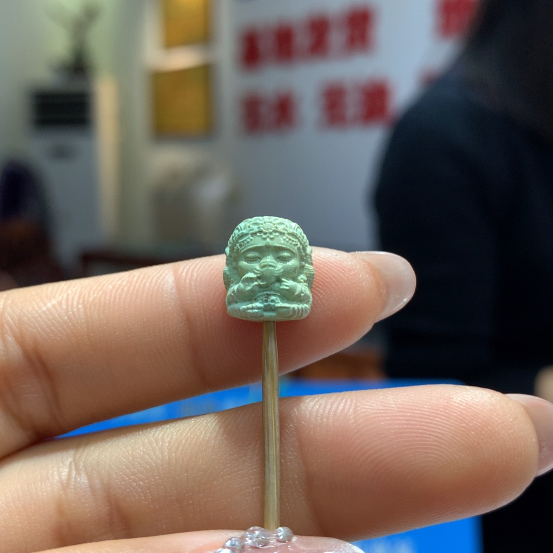 绿松石配饰未镶嵌