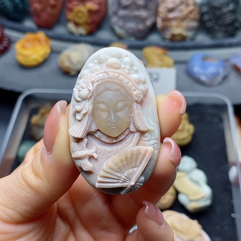 【闪购商品】定制石英质玉吊坠未镶嵌