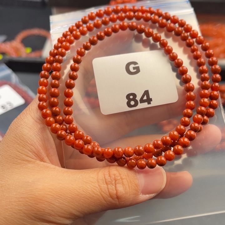 南红玛瑙未镶嵌多样性发货默认微瑕称重4mm