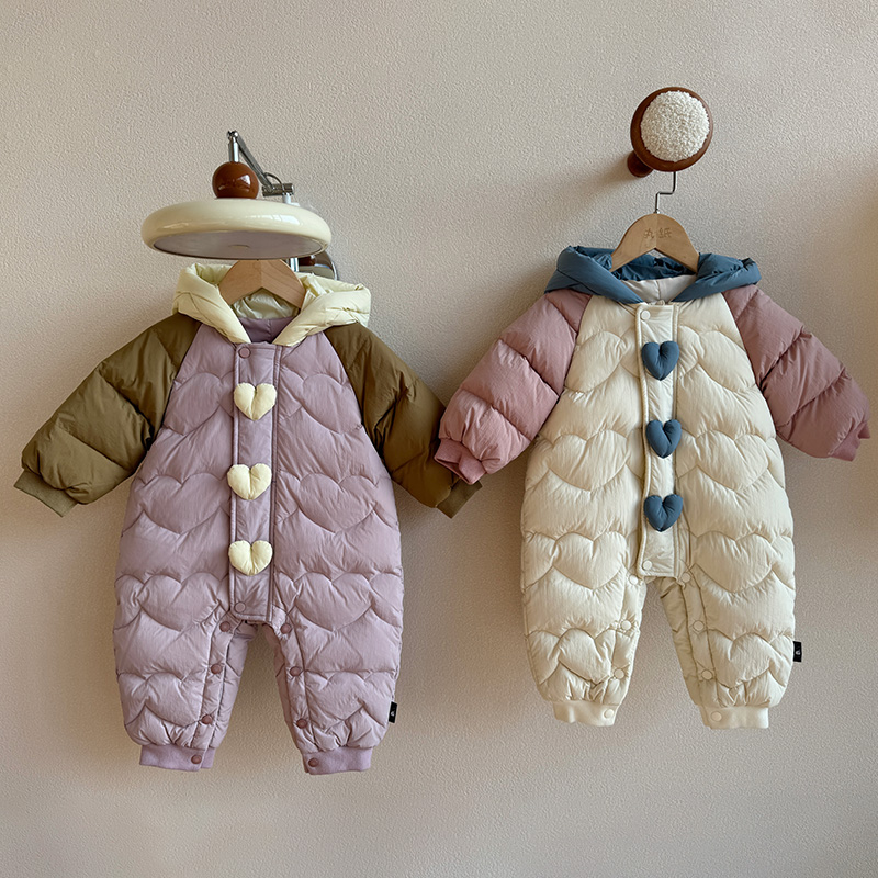 婴幼童羽绒服卡通亲肤童装冬装保暖奶油爱心连体羽绒服WZ86018