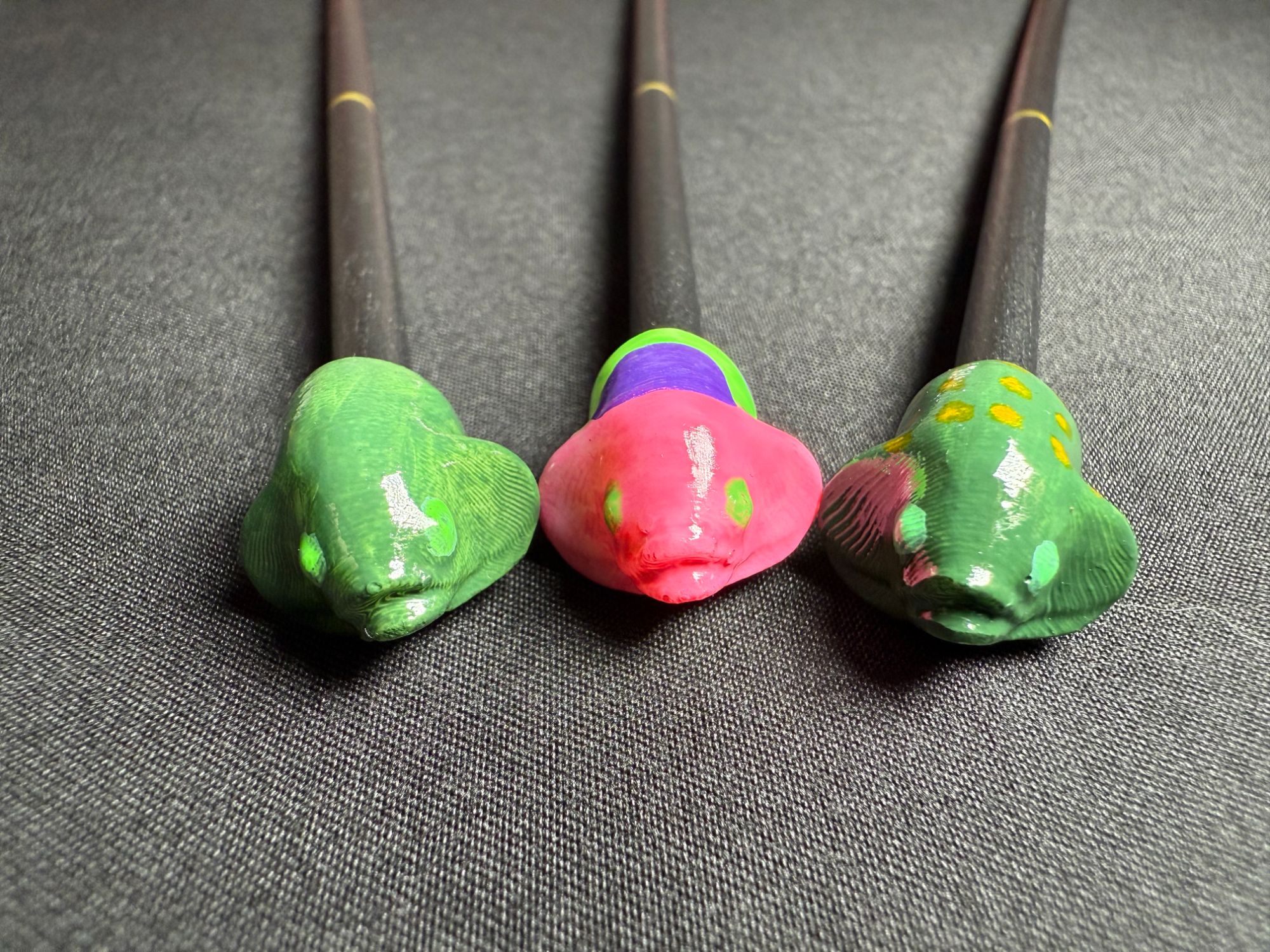 阿彬绿魔，纯手工绘画魔眼斗鱼棒防水防摔训鱼互动神器