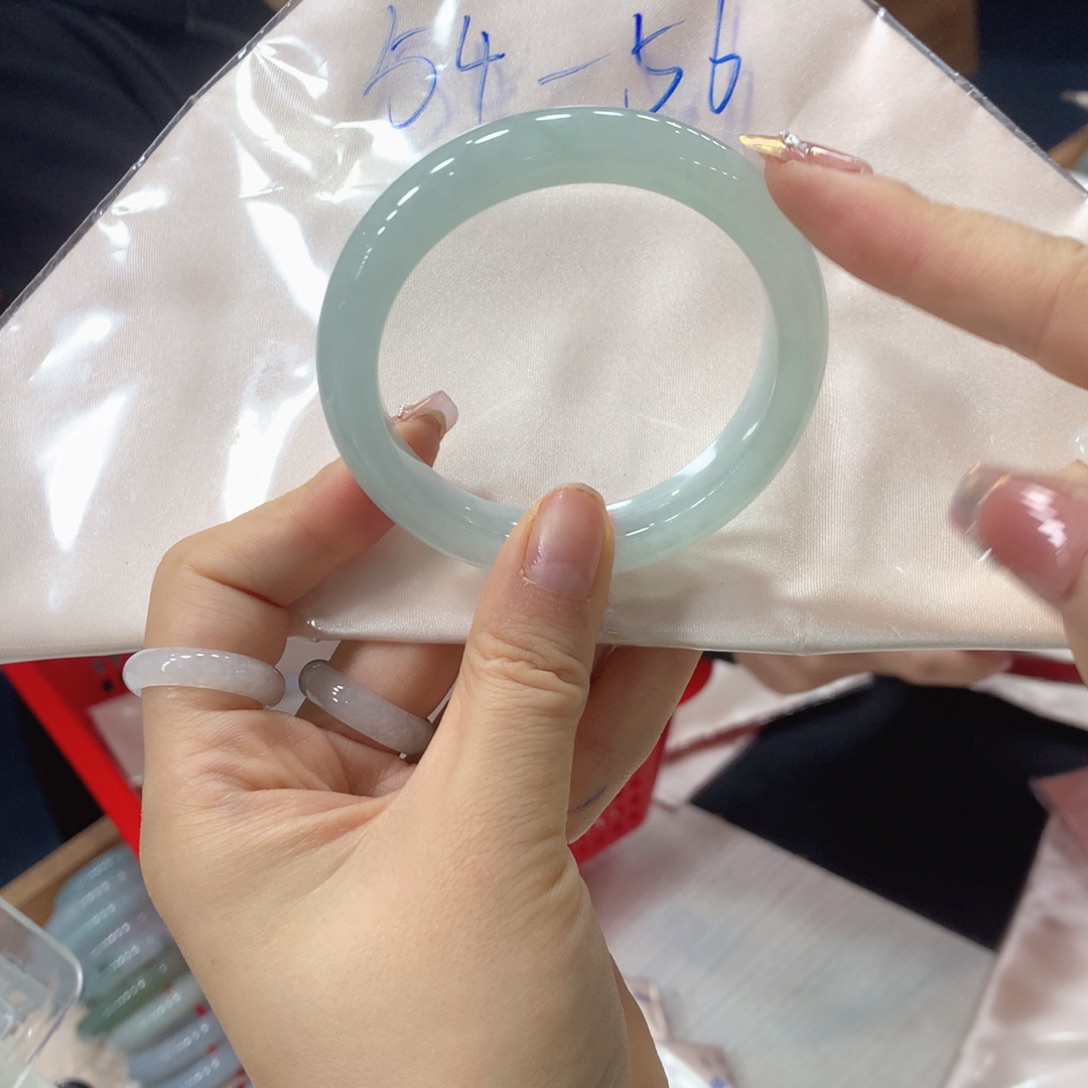 翡翠未镶嵌手镯买断