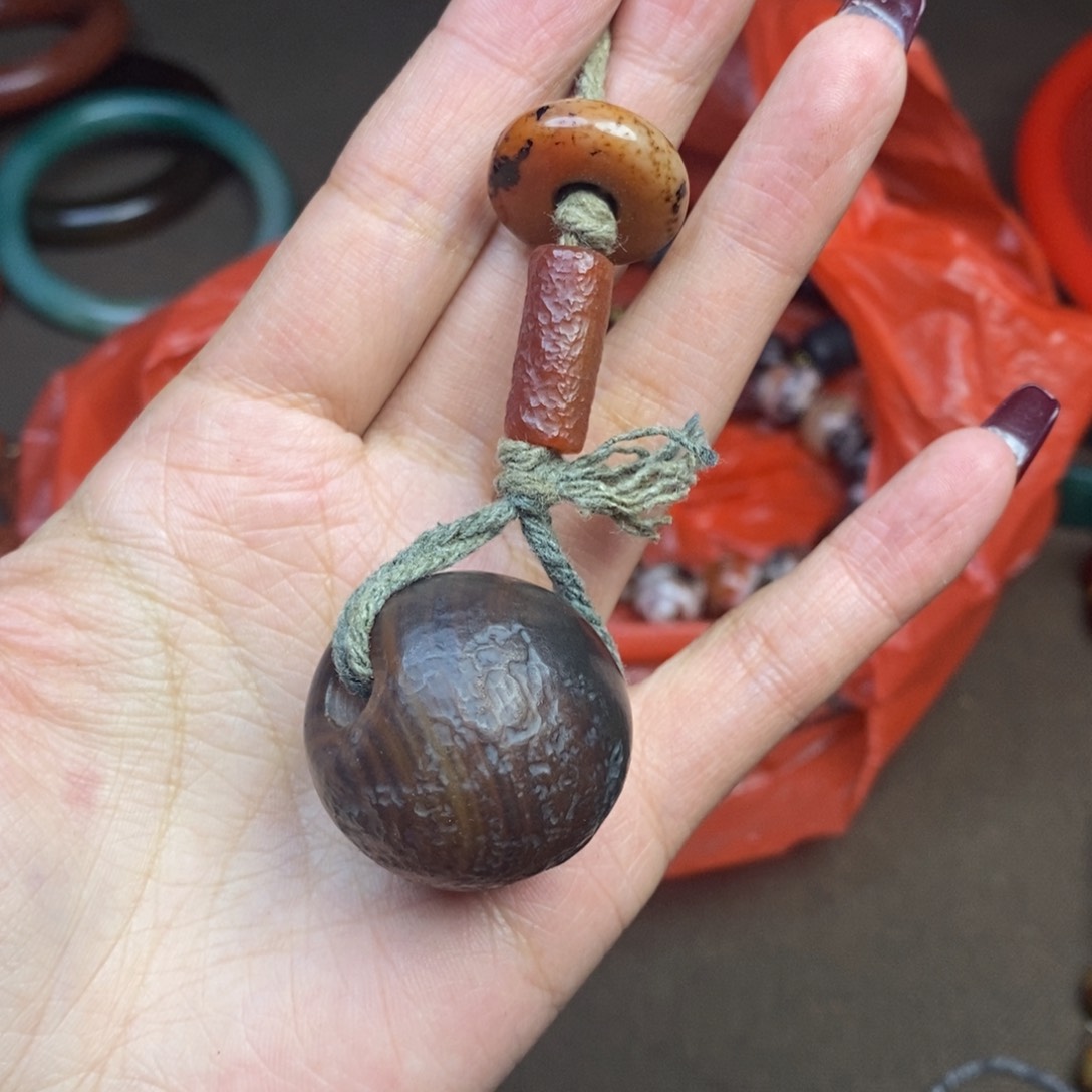 玛瑙/玉髓颈饰未镶嵌