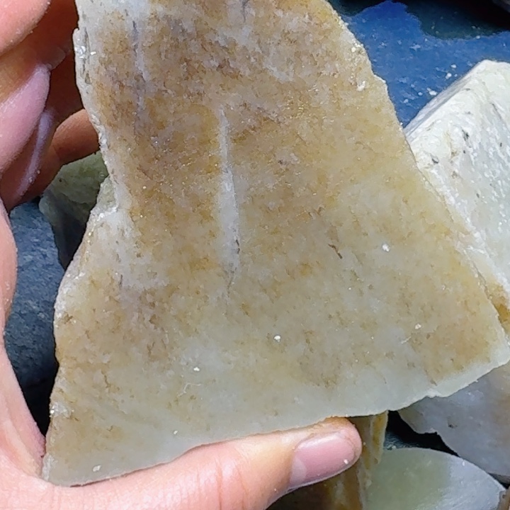 和田玉未镶嵌珠宝半成品