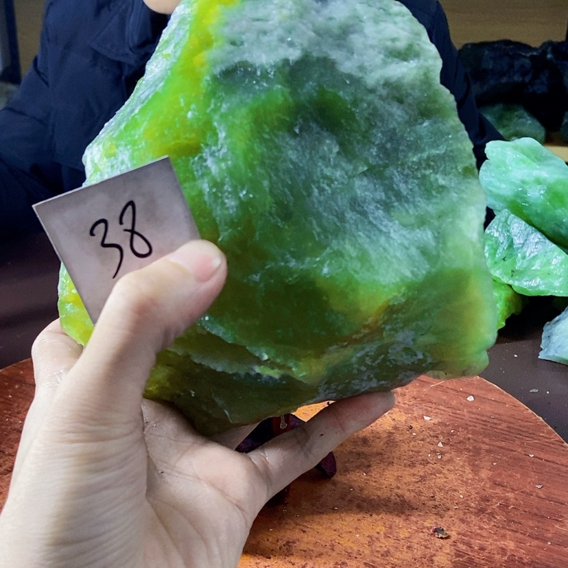 【闪购商品】蛇纹石玉岫玉原石未镶嵌旧**8