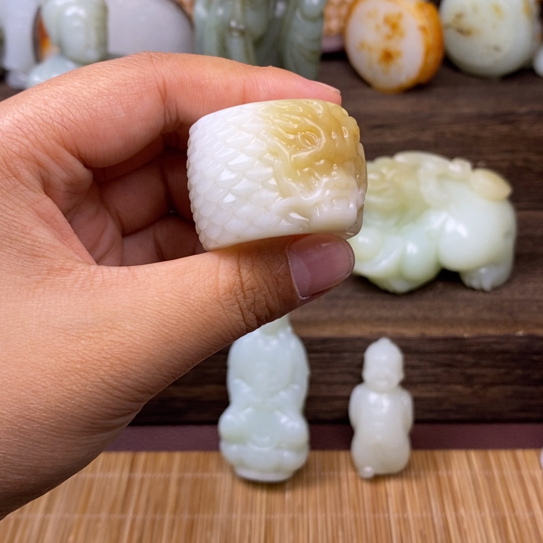 初***和田玉戒圈未镶嵌