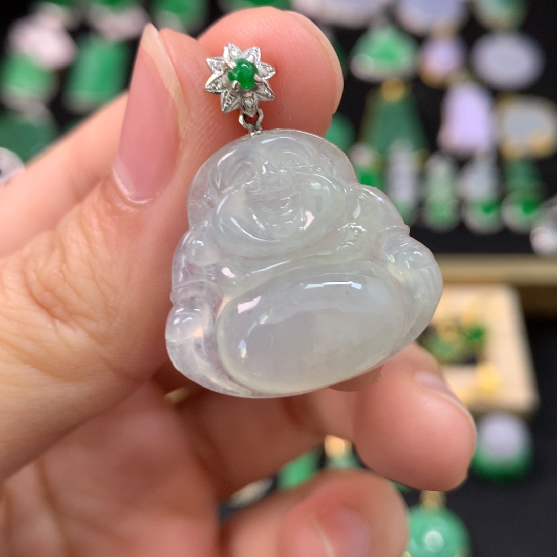 翡翠18K金镶嵌颈饰佛公