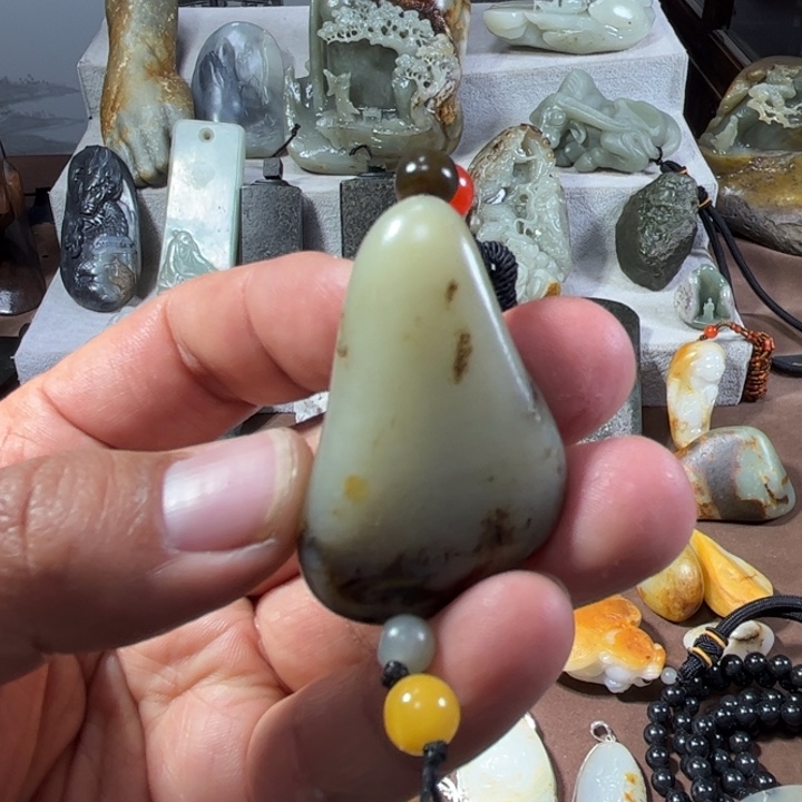 和田玉未镶嵌挂件