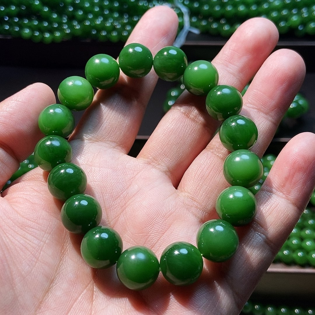 紫***归和田玉（碧玉）未镶嵌手链