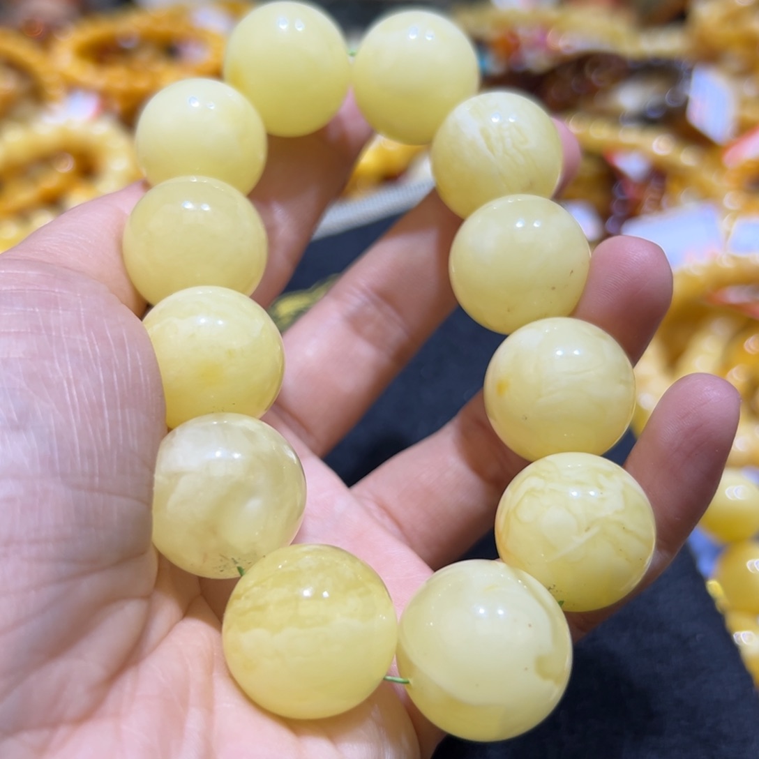琥珀珠宝奇石未镶嵌