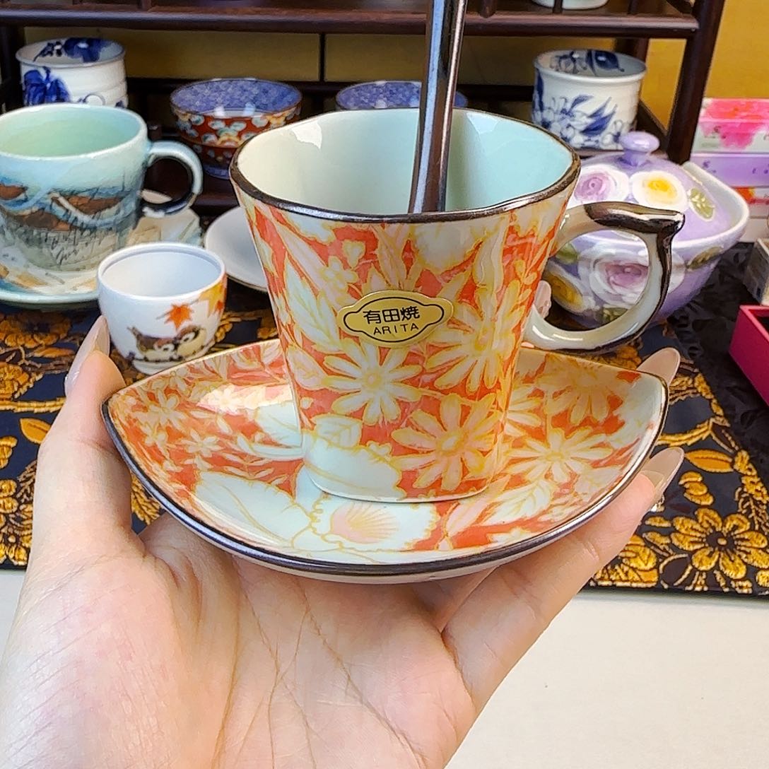 他家茶具瓷器真美！6