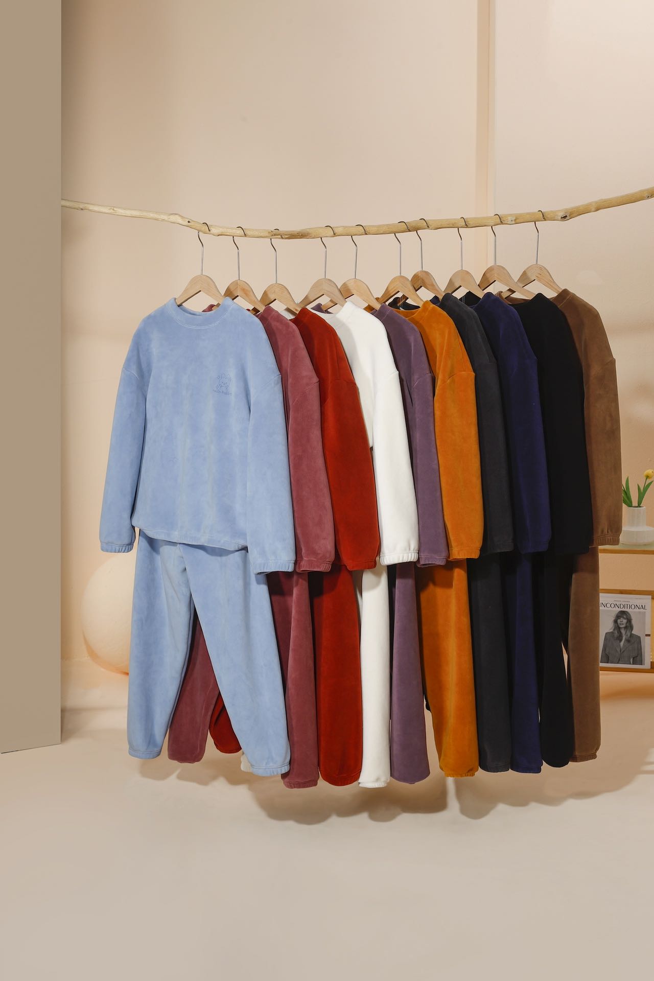 秋冬季纯色摇粒绒家居服情侣款圆领套装