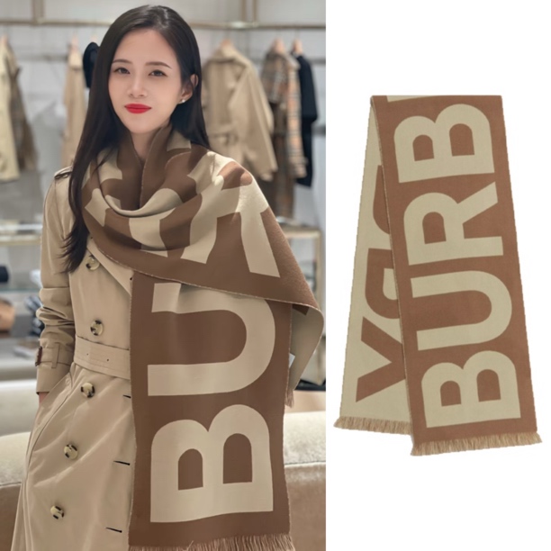 未使用 BURBERRY/博柏利 秋冬保暖字母logo羊绒卡其色情侣款 围巾