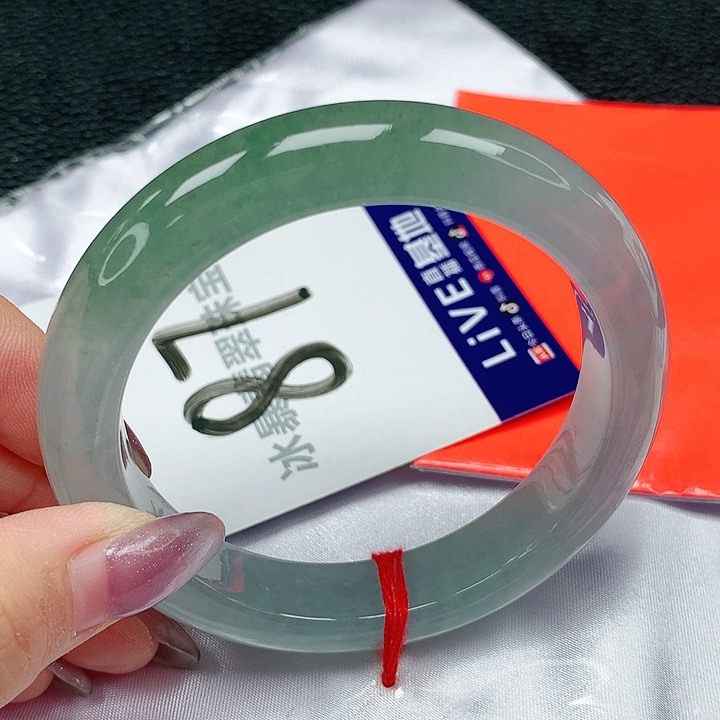 翡翠手镯未镶嵌天然缅甸a货翡翠