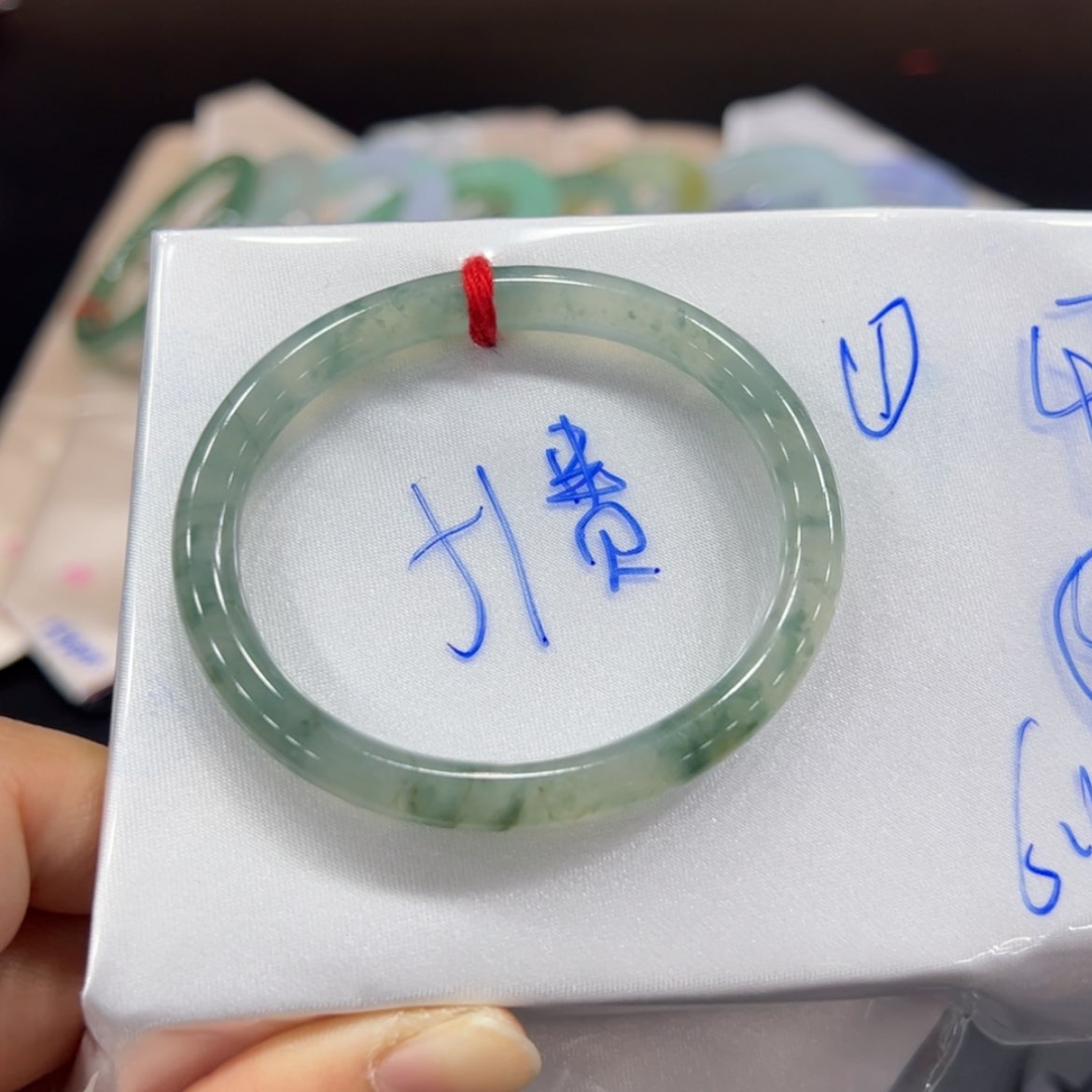 【闪购商品】翡翠手镯未镶嵌手镯