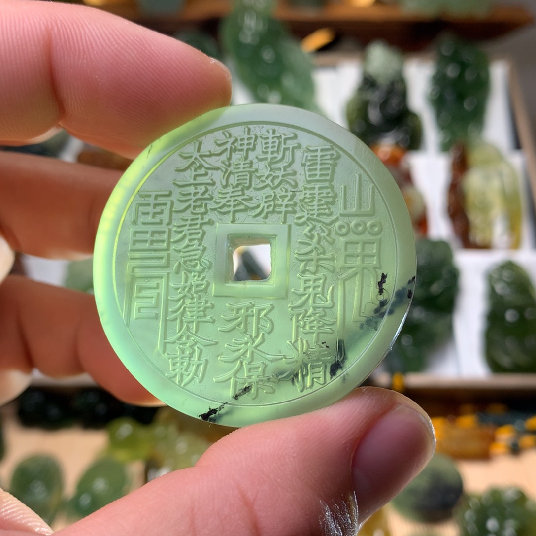 岫玉未镶嵌岫玉挂件