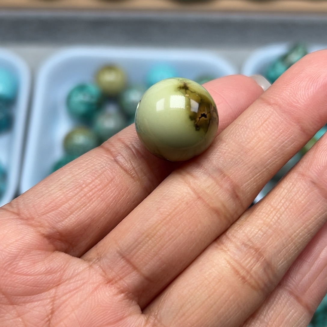 绿松石珠宝奇石未镶嵌顾*言