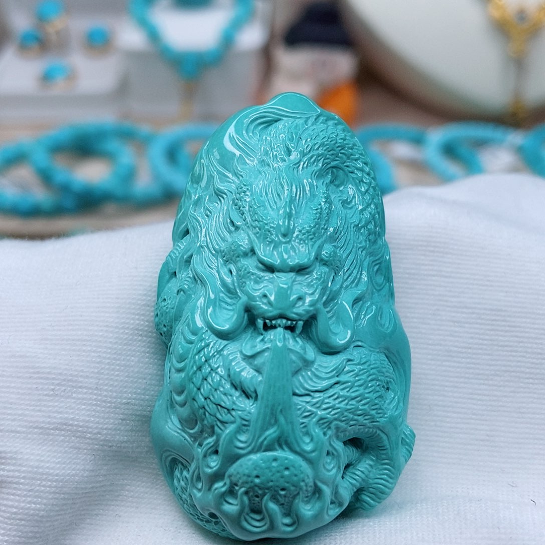 绿松石龙牌未镶嵌