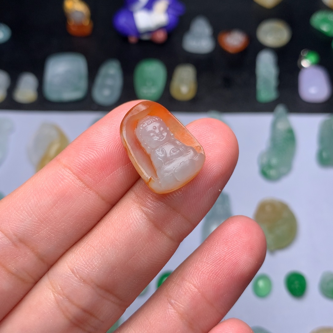 定制翡翠未镶嵌宝宝佛