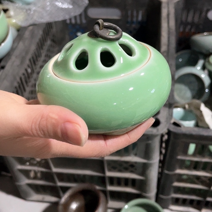 微瑕特价青瓷青瓷