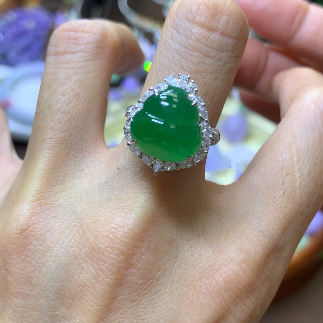 【闪购商品】翡翠颈饰18K金镶嵌翡翠