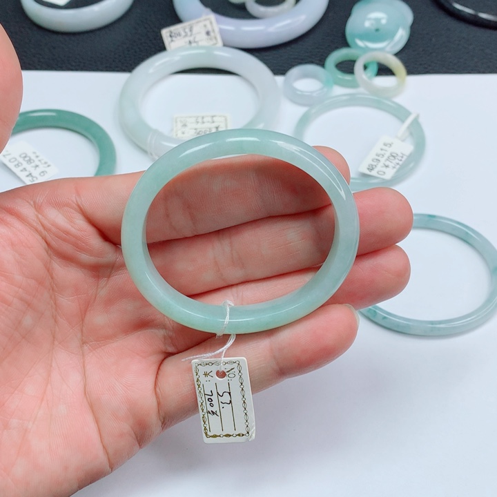 翡翠未镶嵌手镯53-54贵妃