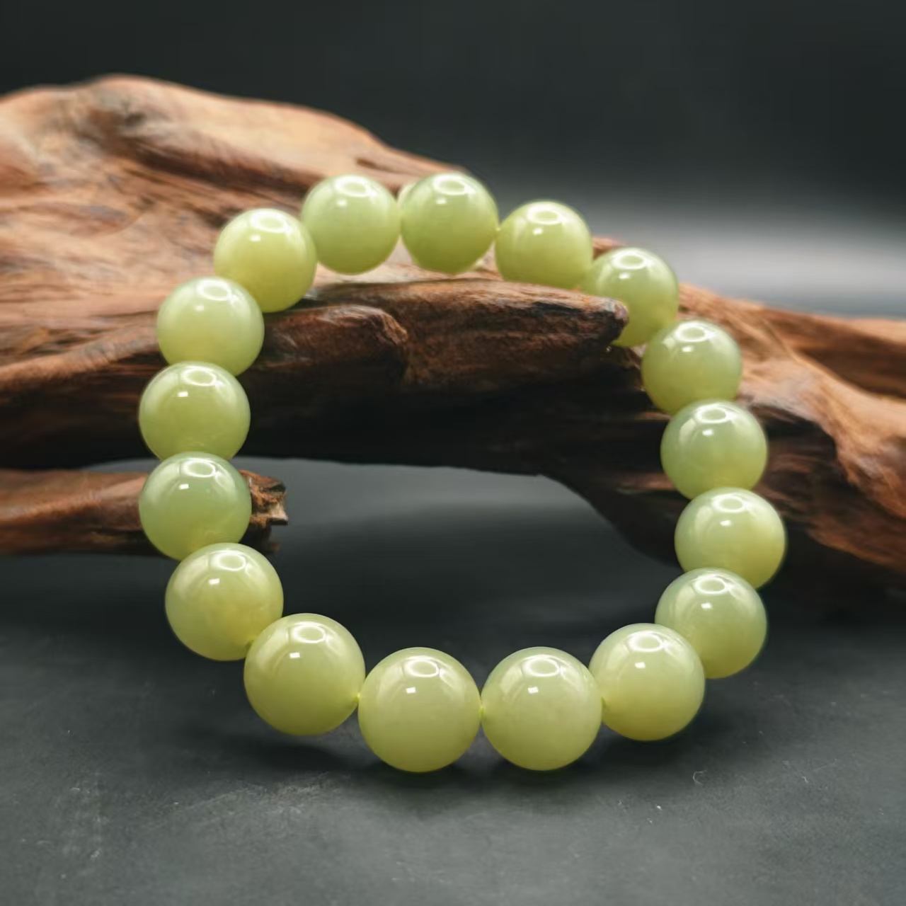 Q和田玉晴水圆珠手串（卡12）3776