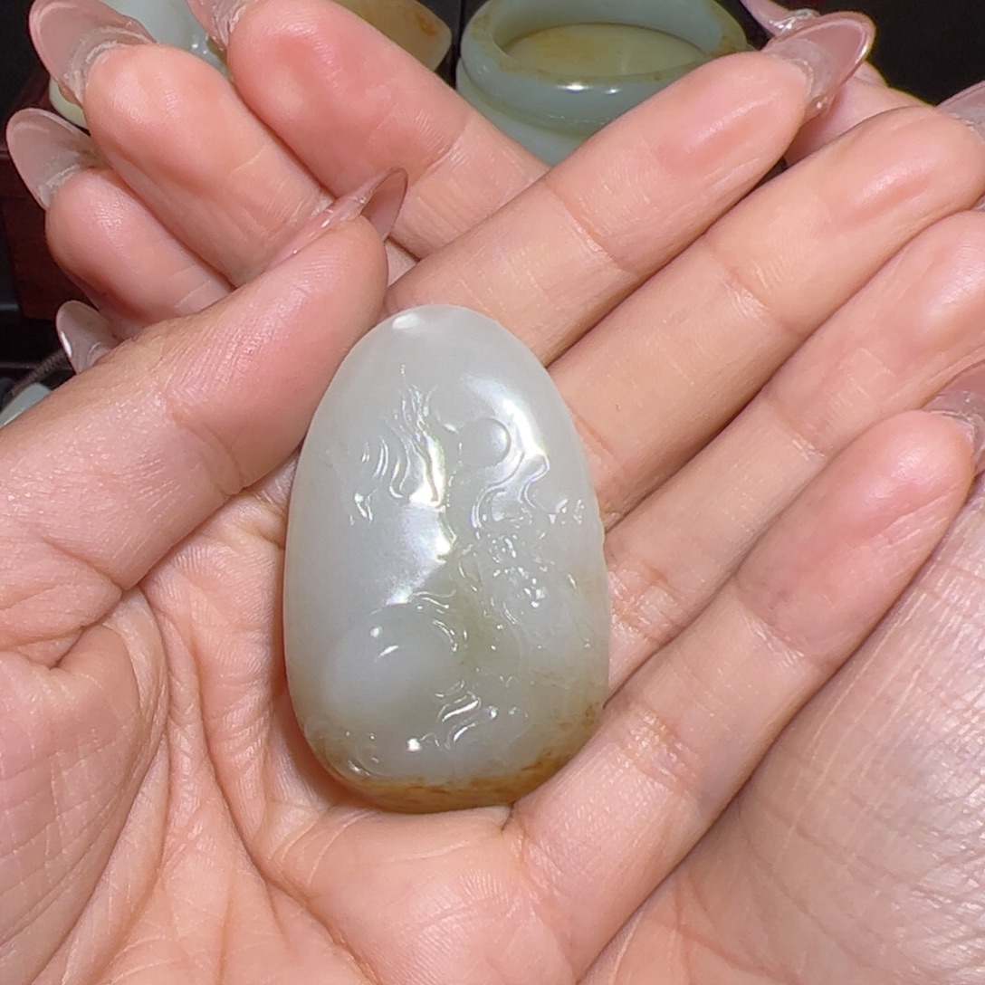 福***下和田玉未镶嵌颈饰