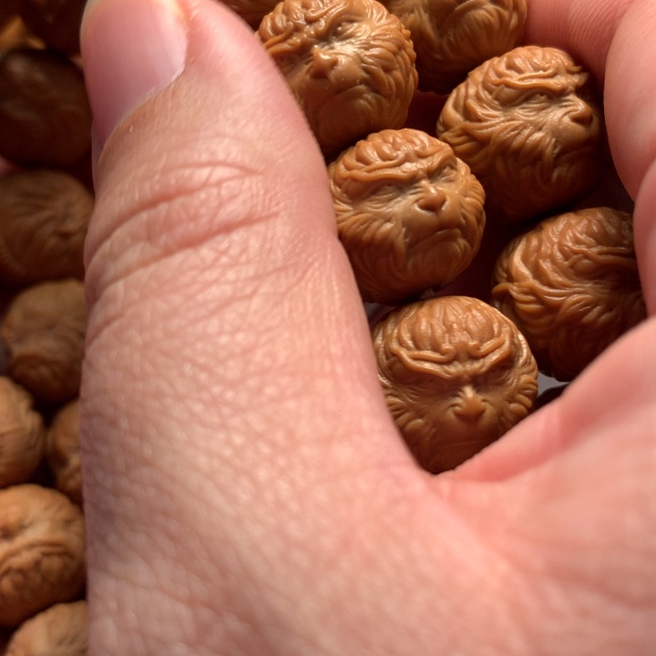 【闪购商品】猴头核桃吊坠上*卿悟空