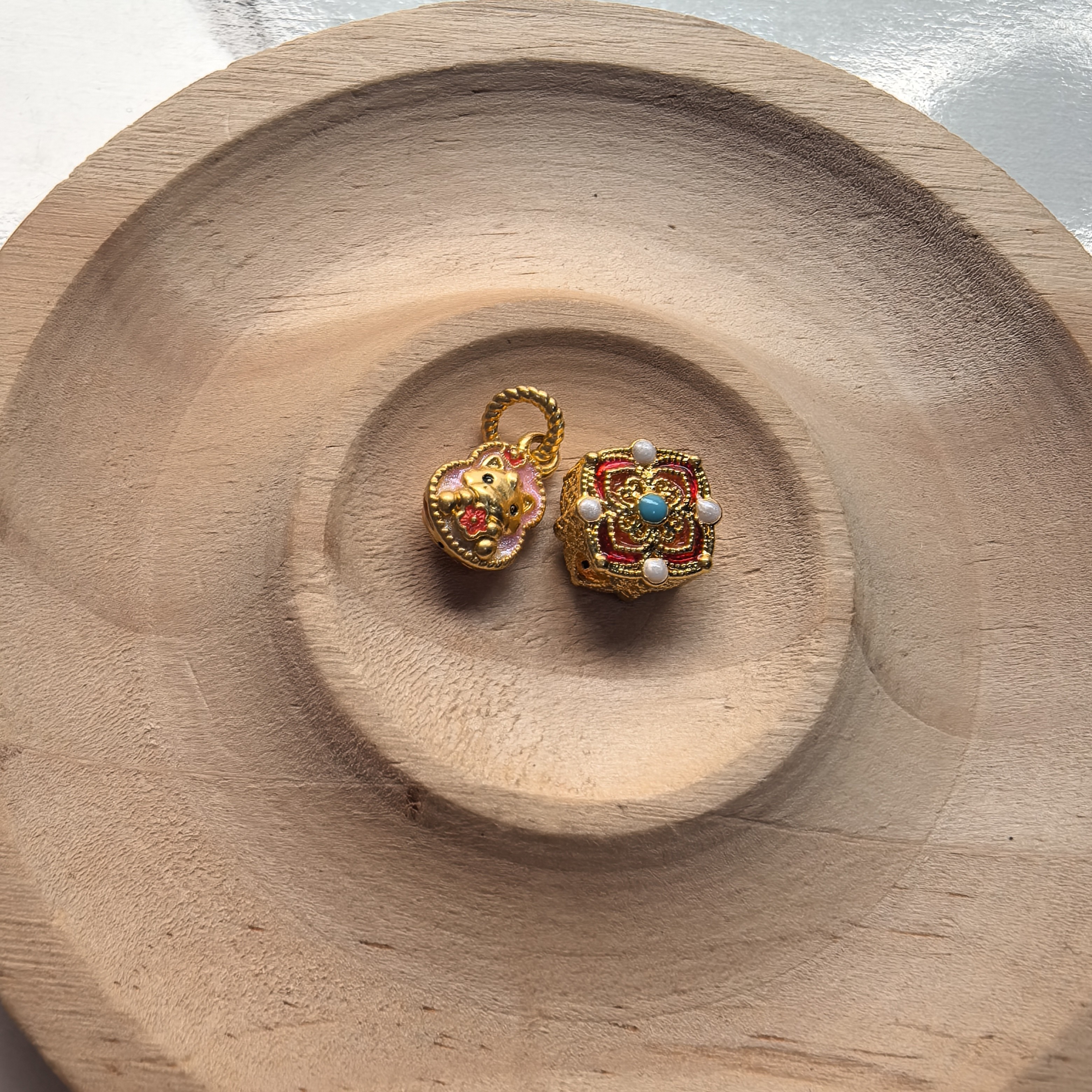 国风足金好事马上发生精品配件