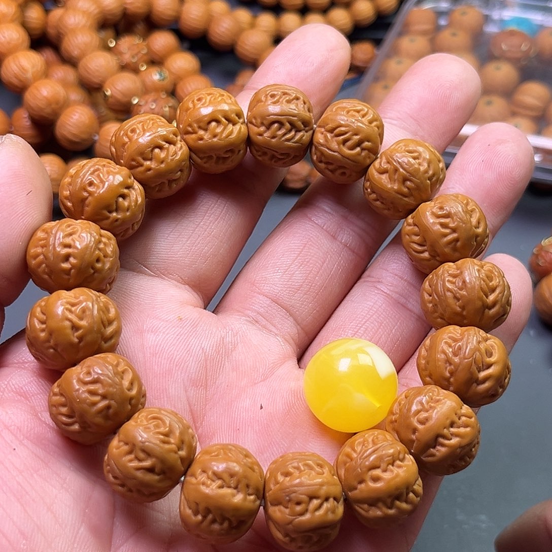 吊坠猴头核桃八棱