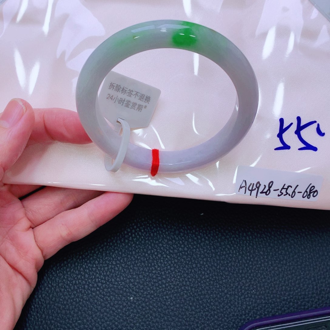 未镶嵌手镯翡翠广****彤缅甸翡翠手镯