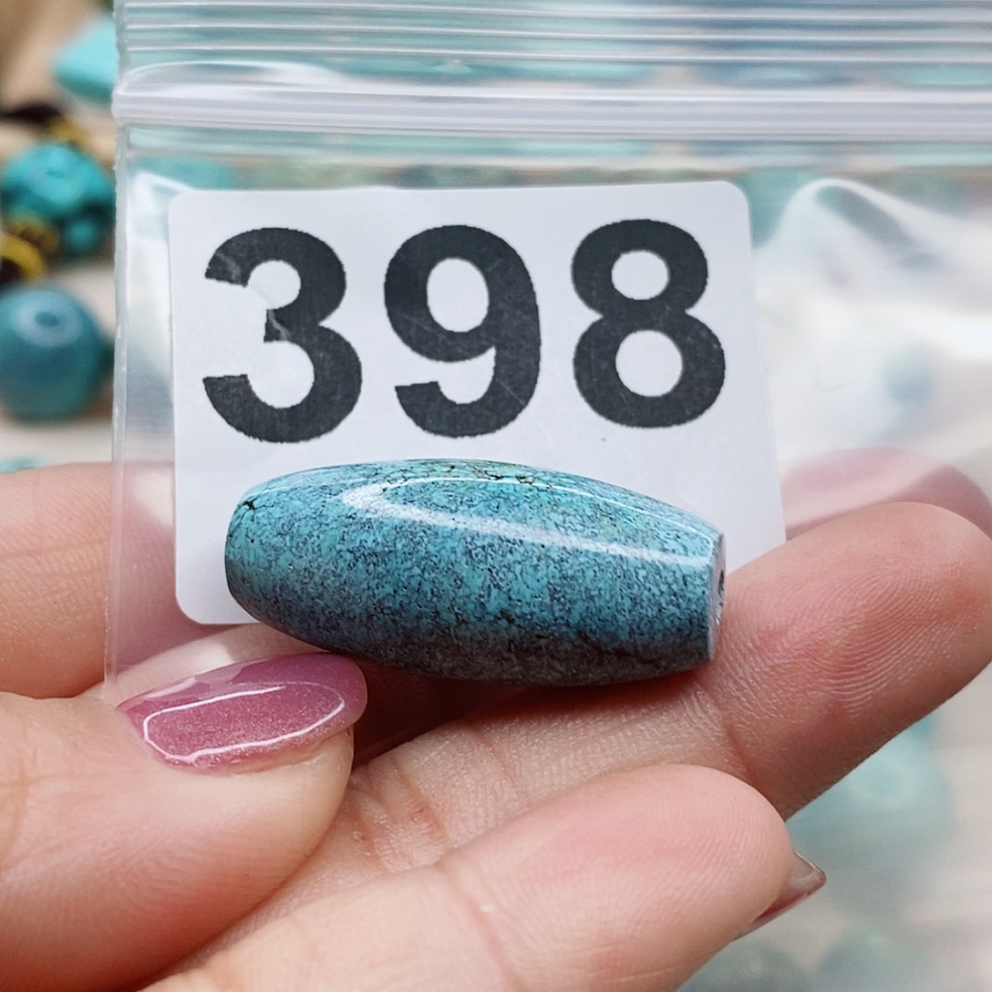 绿松石颈饰未镶嵌